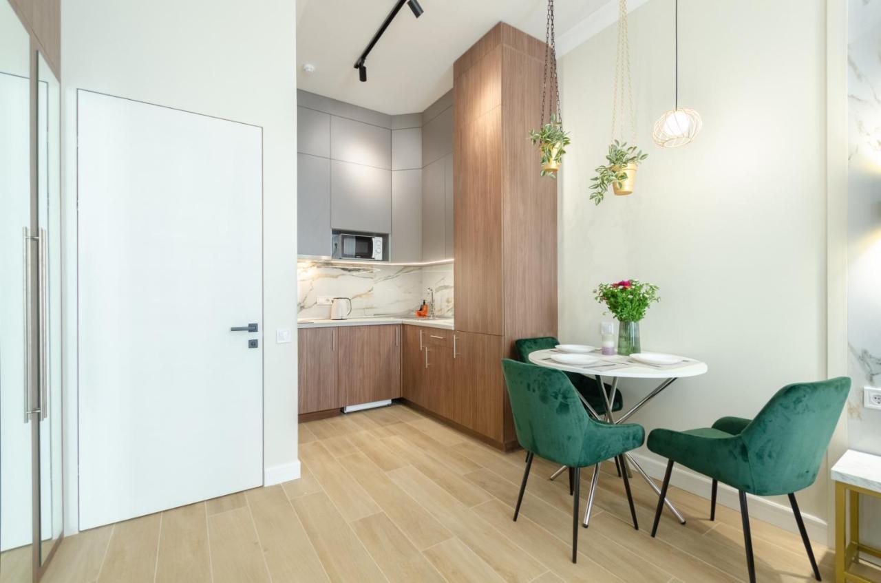 Modern New Cozy Apartment Kvartet Railway Station Kyiv Exterior photo